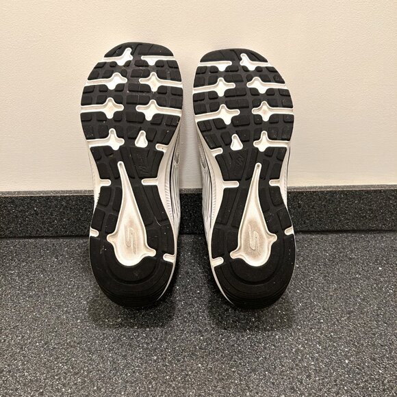 Skechers Air Cooled (Goga Mat)  Go Run  (SN 220868/WSL) - Picture 3 of 7